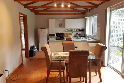 Wisteria Cottage Augusta - Accommodation Tasmania 4