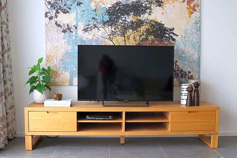Roomerang At Lakeside Townhouse - Accommodation Tasmania 0