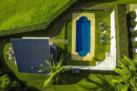 A PERFECT STAY - Byron's Brae - Accommodation Tasmania 2