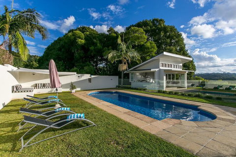 A PERFECT STAY - Byron's Brae - Accommodation Tasmania 4