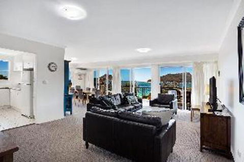 3 Bedroom Apartment Albacore Unit 6 12 Ondine Close - Accommodation Tasmania 0