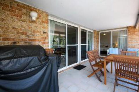 3 Bedroom House At Sandy Point Road 151 - Accommodation Tasmania 1