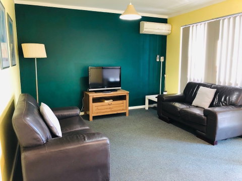 West Beach Lagoon 109 - Amazing Location - Accommodation Tasmania 4