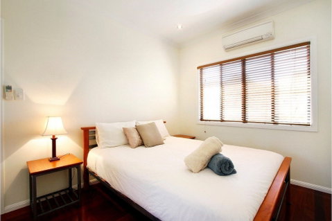 Hideaway Retreat Beach House With Pool - Accommodation Tasmania 1