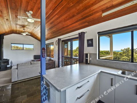 The Accommodation Group â€“ Greens Beach Retreat - Accommodation Tasmania 5
