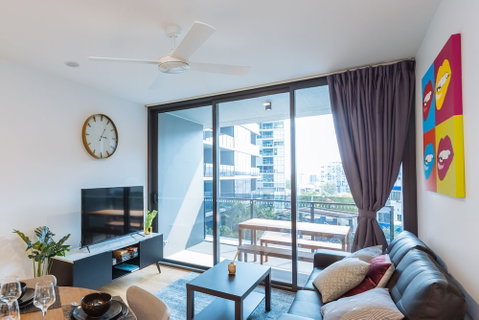 Airtrip Apartments On Cordelia - Accommodation Tasmania 2