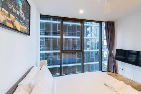 Airtrip Apartments On Cordelia - Accommodation Tasmania 4