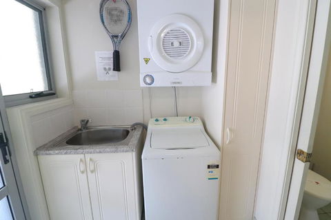 Blackbutt Family Loft Townhouse - Accommodation Tasmania 5