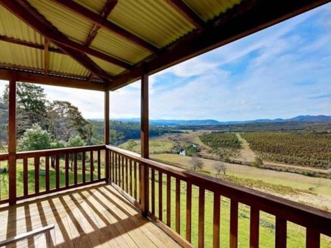 Sherwood Loves - Accommodation Tasmania 1