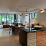 Beach House Apartment 1 - Accommodation Tasmania 0