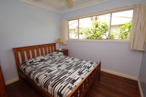 Billys On Main 44 Main Street - Accommodation Tasmania 6