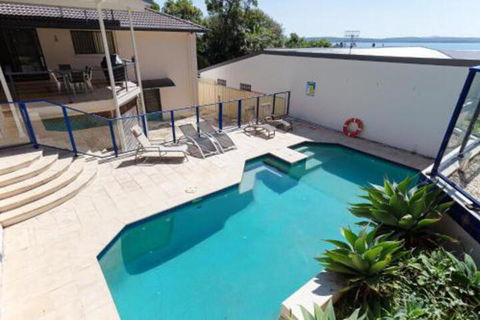 Kallaroo Street 3 Corlette - Accommodation Tasmania 4