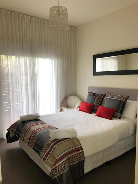Exclusive Anglesea River Beach Apartment - Accommodation Tasmania 3