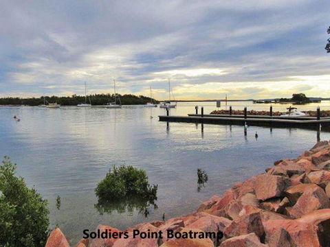 Castaways 36 Cromarty Road Beachfront House - Accommodation Tasmania 1