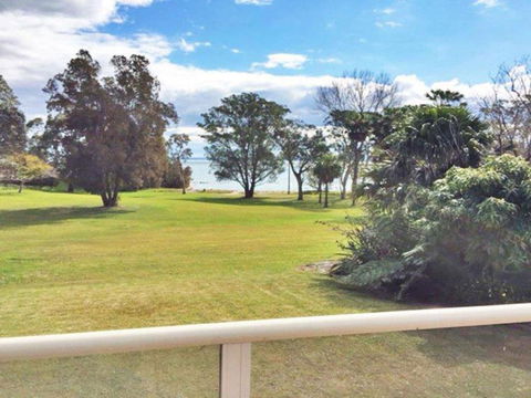 Castaways 36 Cromarty Road Beachfront House - Accommodation Tasmania 2