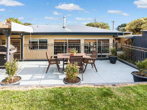 OCEAN SOUNDS Anglesea - Accommodation Tasmania 2