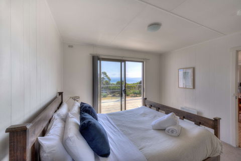 Waders - Accommodation Tasmania 1