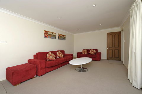 Reef Close 1 / 2 - Accommodation Tasmania 6