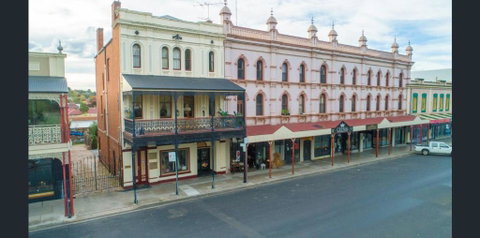 Grand & Central On George Unique Opulent - Accommodation Tasmania 2