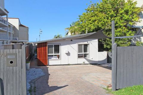 BEACH SHOPS & FABULOUS VACATION HOME! - Accommodation Tasmania 2