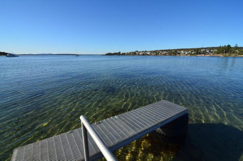 CDC 625 Beach House Incl.rear 2BR Studio - Accommodation Tasmania 1