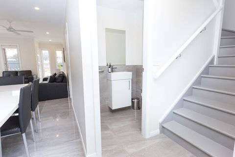 Wagga Apartments 2 - Accommodation Tasmania 1