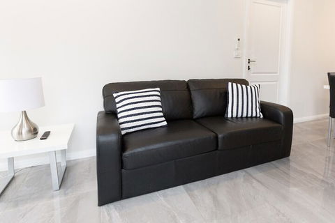 Wagga Apartments 4 - Accommodation Tasmania 4