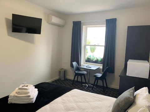 Queens Arms Hotel - Accommodation Tasmania 4