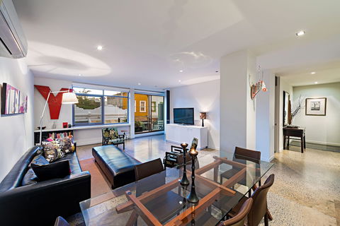 Soho52 - Accommodation Tasmania 0