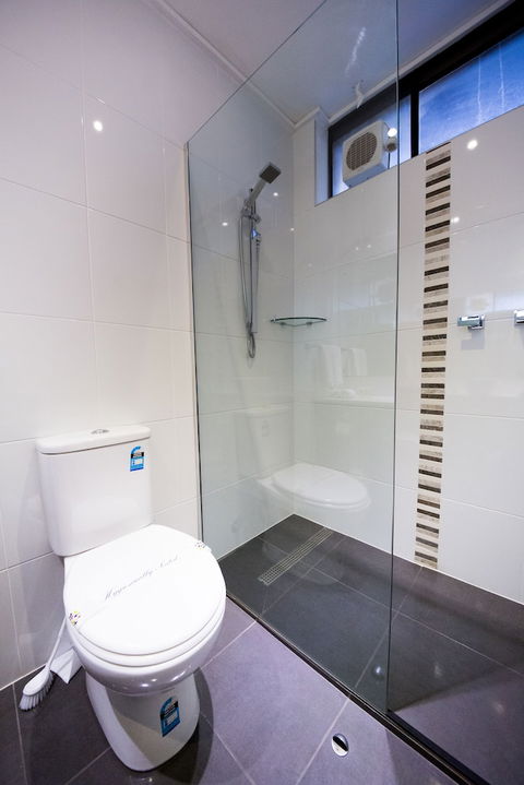 Sandown Regency - Accommodation Tasmania 3