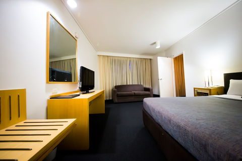 Sandown Regency - Accommodation Tasmania 4
