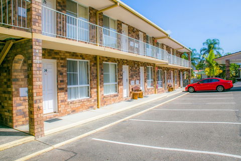 Gosford Palms Motor Inn - Accommodation Tasmania 1