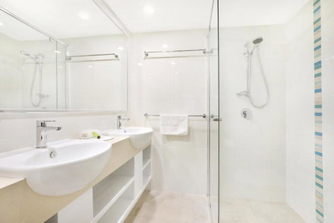 Spinnaker Quays - Accommodation Tasmania 4
