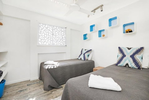 Spinnaker Quays - Accommodation Tasmania 5