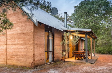 Bussells Bushland Cottages - Accommodation Tasmania 2