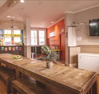 Mad Monkey Backpackers Bayswater - Accommodation Tasmania