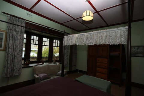 COLWYN HOUSE & STABLE COTTAGE B B - Accommodation Tasmania 4