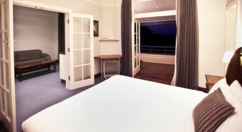 Caves House Hotel And Apartments - Accommodation Tasmania 3