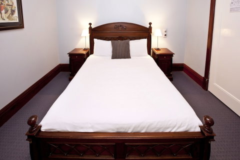 Caves House Hotel And Apartments - Accommodation Tasmania 4