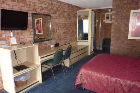 Countryman Motor Inn - Accommodation Tasmania 2