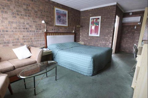 Countryman Motor Inn - Accommodation Tasmania 7