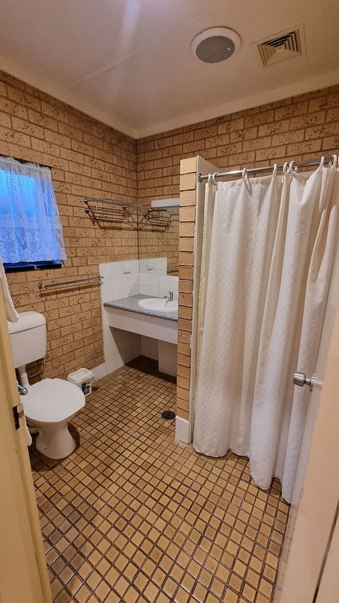 Lone Pine Motel - Corowa - Accommodation Tasmania 4