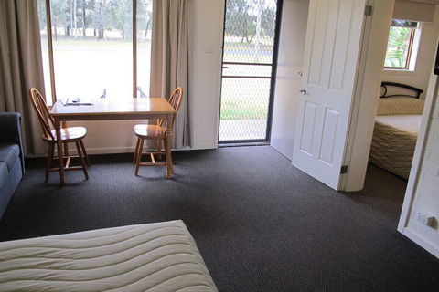 Golfers Lodge Motel - Accommodation Tasmania 6