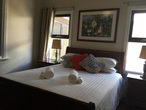 Rowley House - Accommodation Tasmania 2