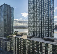 STAYCO Serviced Apartments Docklands Collins - Accommodation Tasmania