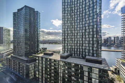 STAY&CO Serviced Apartments Docklands Collins - Accommodation Tasmania 0