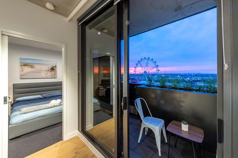 STAY&CO Serviced Apartments Docklands Drive - Accommodation Tasmania 6