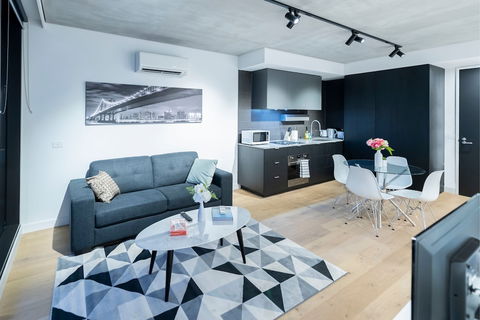 STAY&CO Serviced Apartments Docklands Drive - Accommodation Tasmania 5