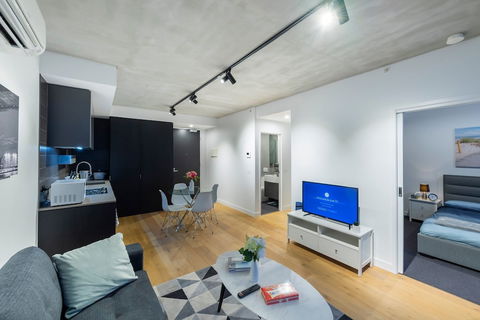 STAY&CO Serviced Apartments Docklands Drive - Accommodation Tasmania 4