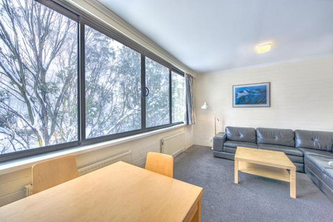 Snow Ski Apartments 09 - Accommodation Tasmania 2